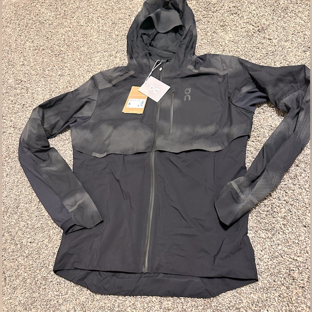 On running Men’s size Small Brand New With tags Lumos Weather Jacket
